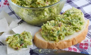 Jak zrobić guacamole na szybko - prosty przepis w 5 minut