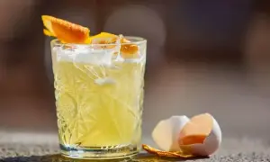 Słodko kwaśny drink – proste przepisy na orzeźwiające koktajle