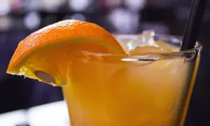 Pyszne drinki z lodami, które zaskoczą Twoich gości na każdej imprezie