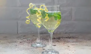 Jak przygotować idealny szprycer drink: prosty przepis i porady