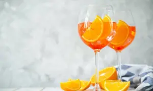 Orzeźwiający drink z aperolem i sprite – łatwy przepis na lato