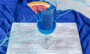 Niebieska laguna drink - prosty przepis na idealny koktajl na każdą okazję