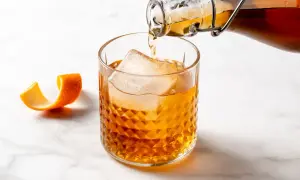 Jak pić amaretto: odkryj najlepsze sposoby na delektowanie się
