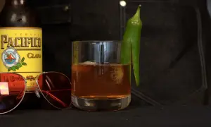 Jak przygotować drink Johnny'ego Silverhanda – przepis i historia