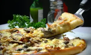 Jak idealnie upiec pizzę Guseppe w piekarniku - proste wskazówki