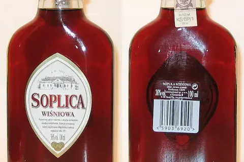 Najlepsze drinki z wódką wiśniową, które musisz spróbować teraz