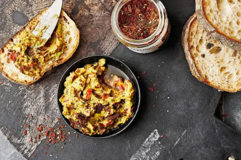 Jak zrobić guacamole z pomidorem - prosty przepis na pyszną przekąskę