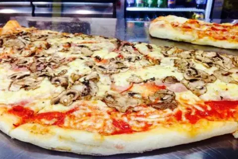 Ile kosztuje pizza w Chorwacji? Ceny, które mogą cię zaskoczyć