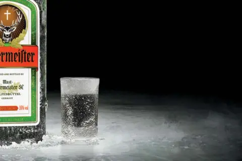 Jakie drinki z Jägermeister warto spróbować i z czym je pić