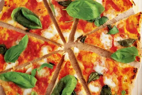 Sos do pizzy jak z pizzerii – najlepszy przepis na idealny smak
