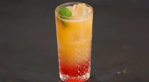 Madras drink: przepis na orzeźwiający koktajl, który zachwyca