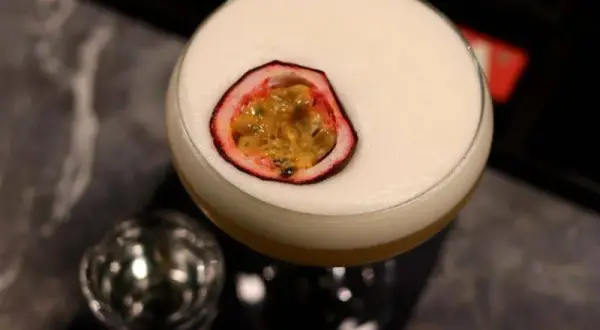 Najlepsze drinki z marakują, które zachwycą Twoje podniebienie