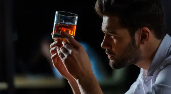 Jak pić Jack Daniels: najlepsze sposoby i wyjątkowe przepisy