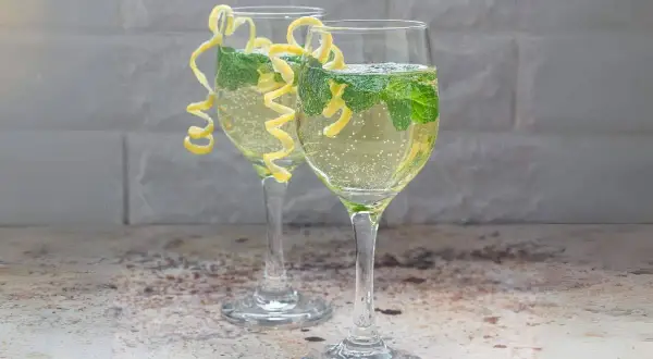 Jak przygotować idealny szprycer drink: prosty przepis i porady