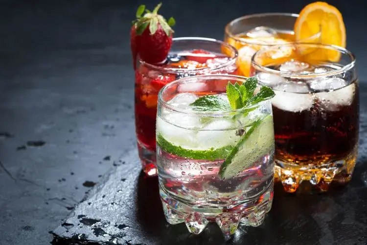 Jak się robi drinki - proste przepisy na pyszne koktajle w domu