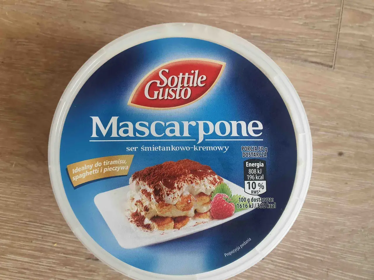 Sottile Gusto Mascarpone. Porcja 50g ma 196 kcal. Idealny do tiramisu, spaghetti i pieczywa.