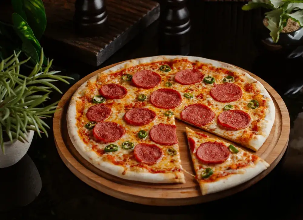 Zdjęcie Co można dodać do pizzy? Odkryj niesamowite dodatki, które zaskoczą