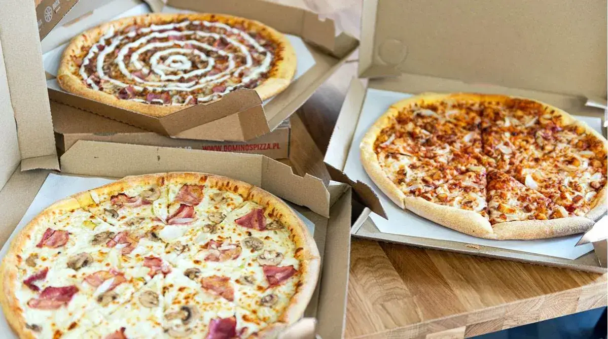 Zdjęcie Pizza XXL Domino's - ile cm ma ta ogromna pizza? Sprawdź!